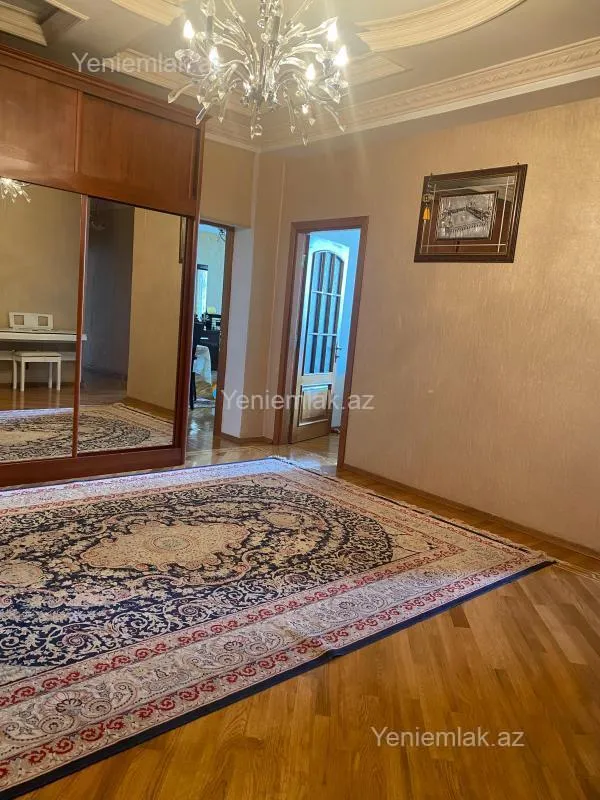 Satılır 3 otaqlı yeni tikili 150 m²