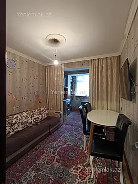 Satılır 2 otaqlı köhnə tikili 63 m²