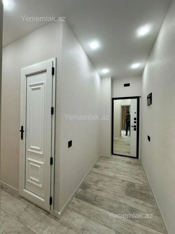 Satılır 2 otaqlı köhnə tikili 42 m²