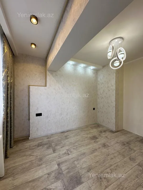 Satılır 2 otaqlı köhnə tikili 42 m²