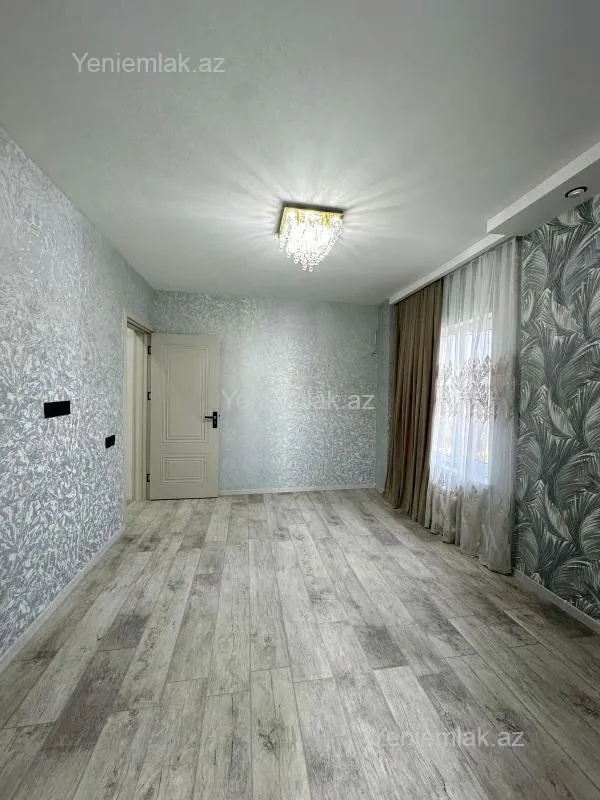 Satılır 2 otaqlı köhnə tikili 42 m²