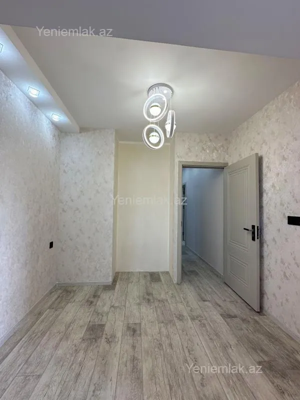 Satılır 2 otaqlı köhnə tikili 42 m²