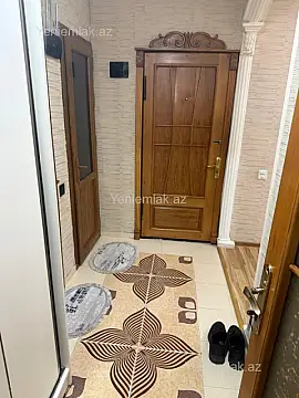 Satılır 4 otaqlı köhnə tikili 100 m²