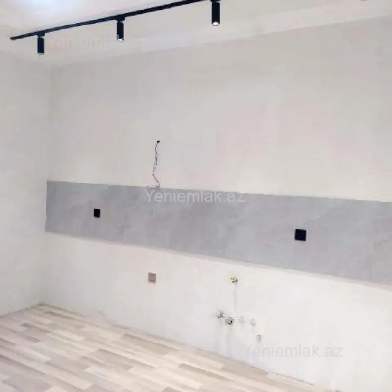 Satılır 4 otaqlı həyət evi 140 m²