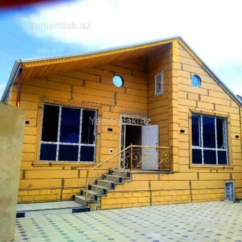 Satılır 4 otaqlı həyət evi 140 m²