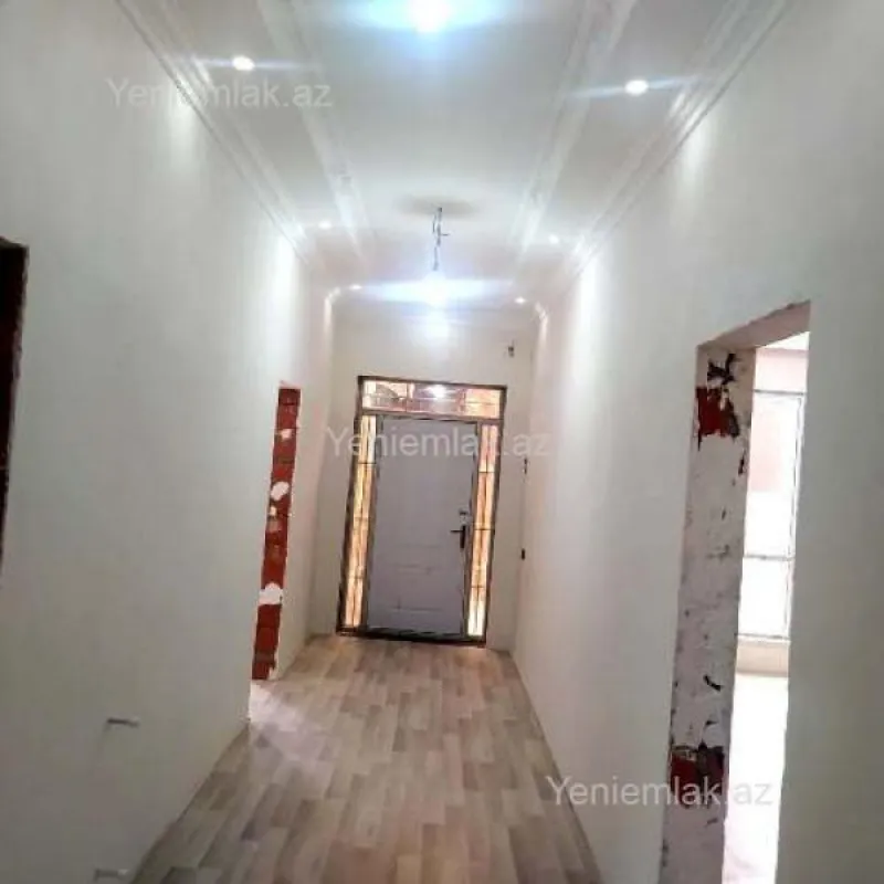 Satılır 4 otaqlı həyət evi 140 m²