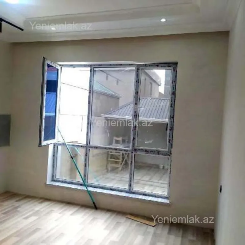 Satılır 4 otaqlı həyət evi 140 m²