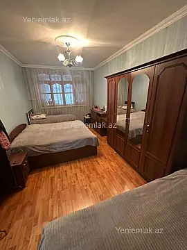 Satılır 4 otaqlı köhnə tikili 100 m²