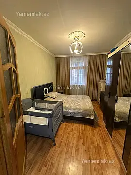 Satılır 4 otaqlı köhnə tikili 100 m²