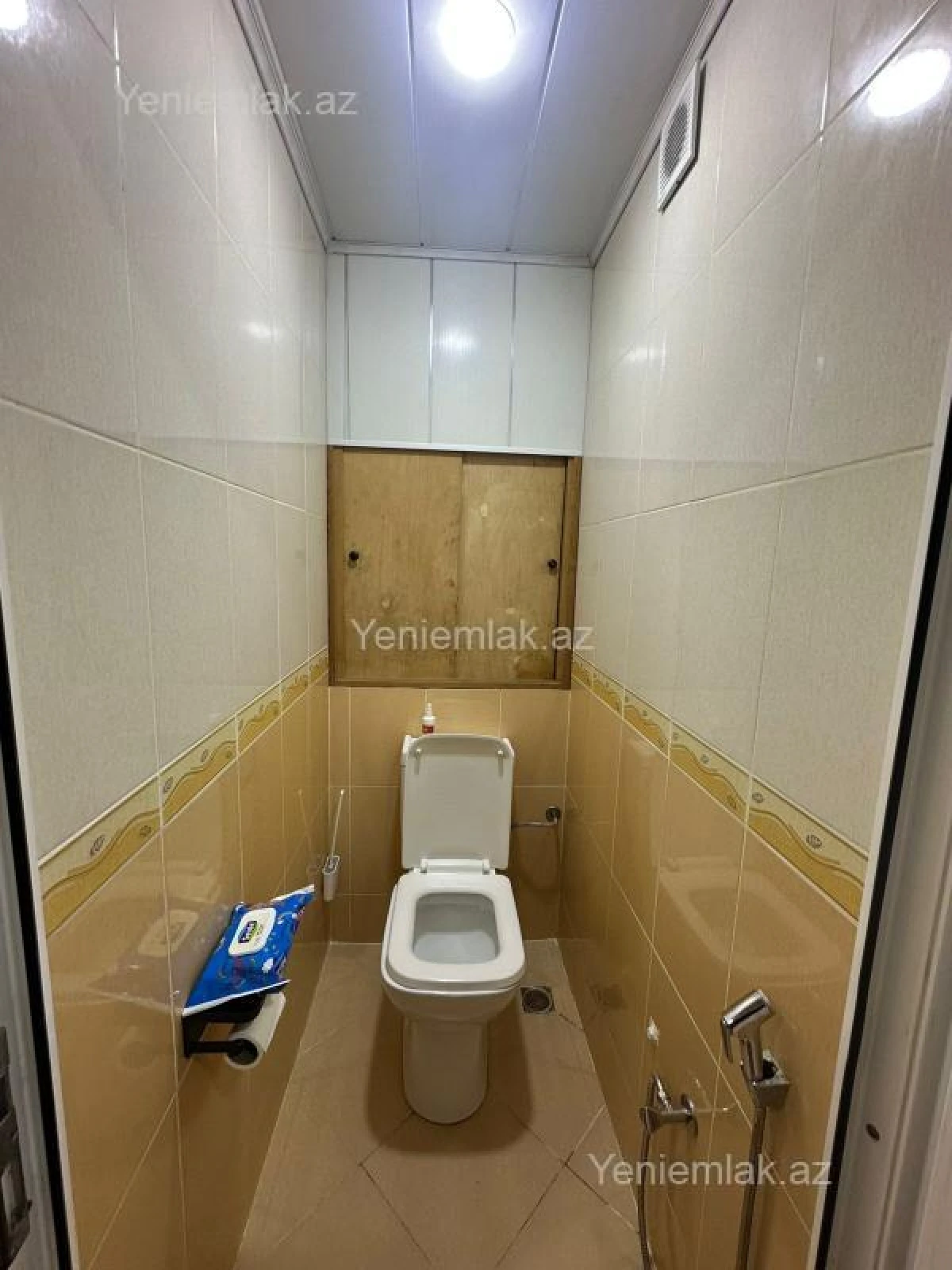 Satılır 4 otaqlı köhnə tikili 100 m²