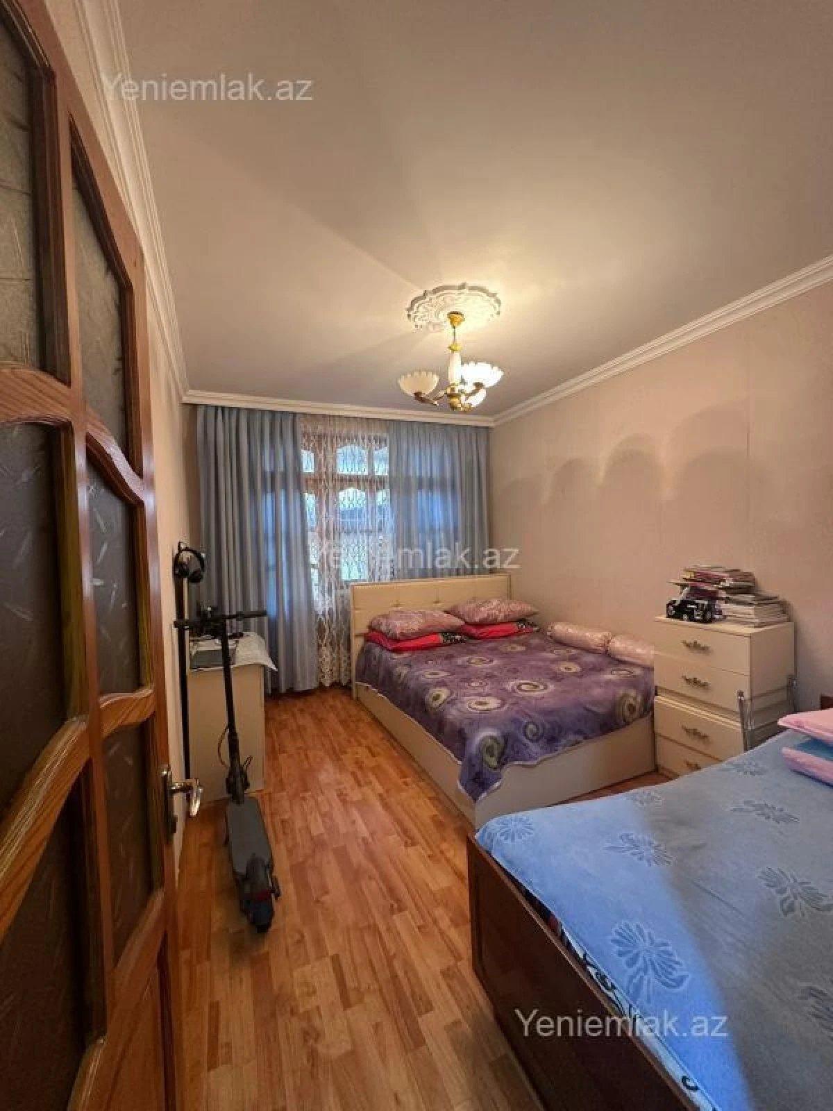 Satılır 4 otaqlı köhnə tikili 100 m²