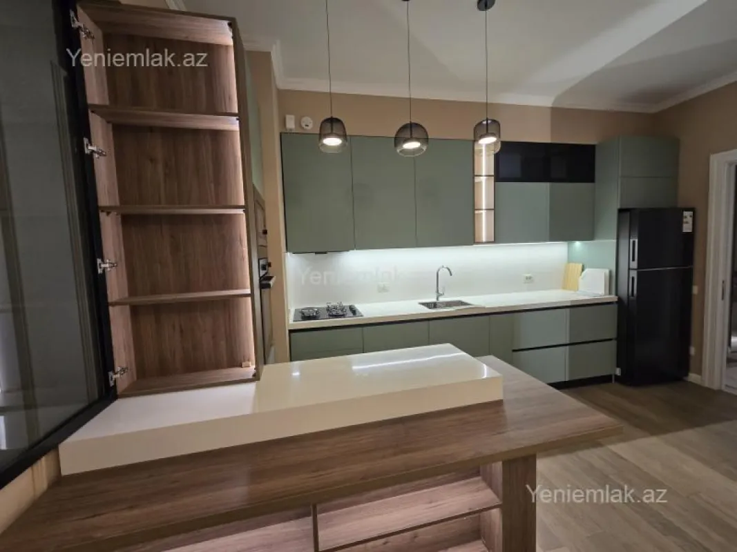 Satılır 3 otaqlı yeni tikili 85 m²