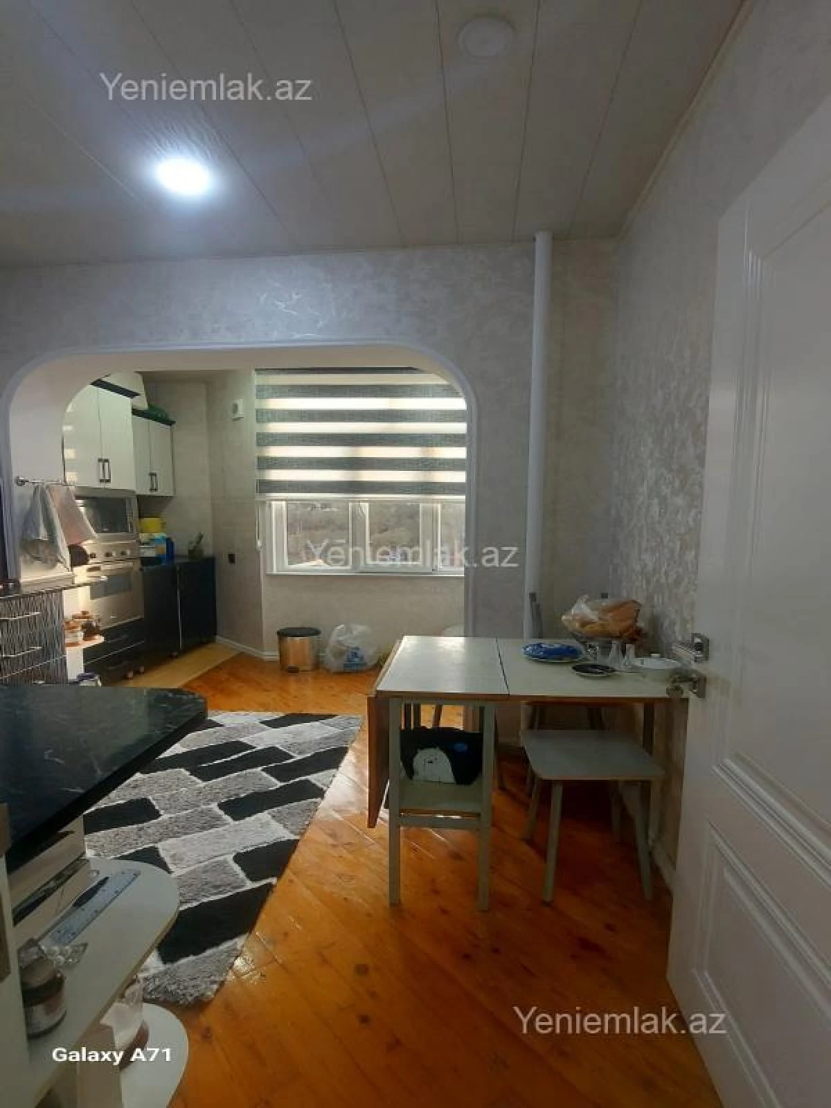Satılır 3 otaqlı köhnə tikili 86 m²