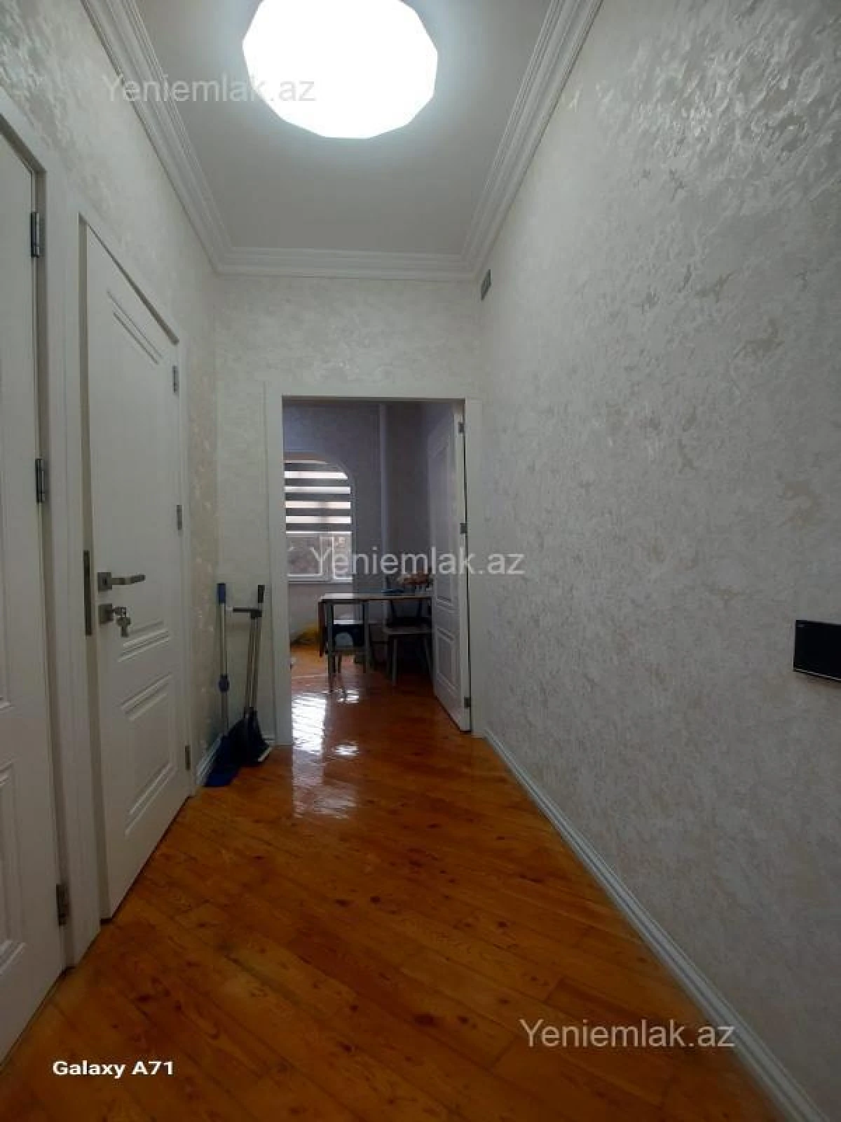Satılır 3 otaqlı köhnə tikili 86 m²