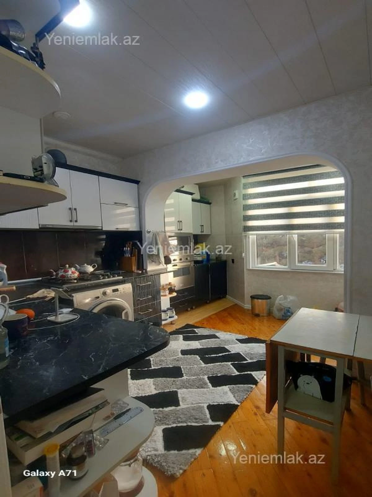 Satılır 3 otaqlı köhnə tikili 86 m²