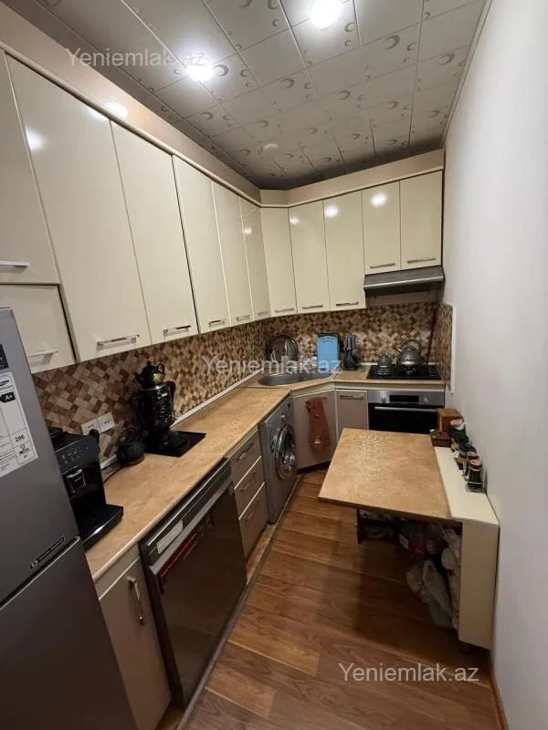 Satılır 2 otaqlı yeni tikili 86 m²