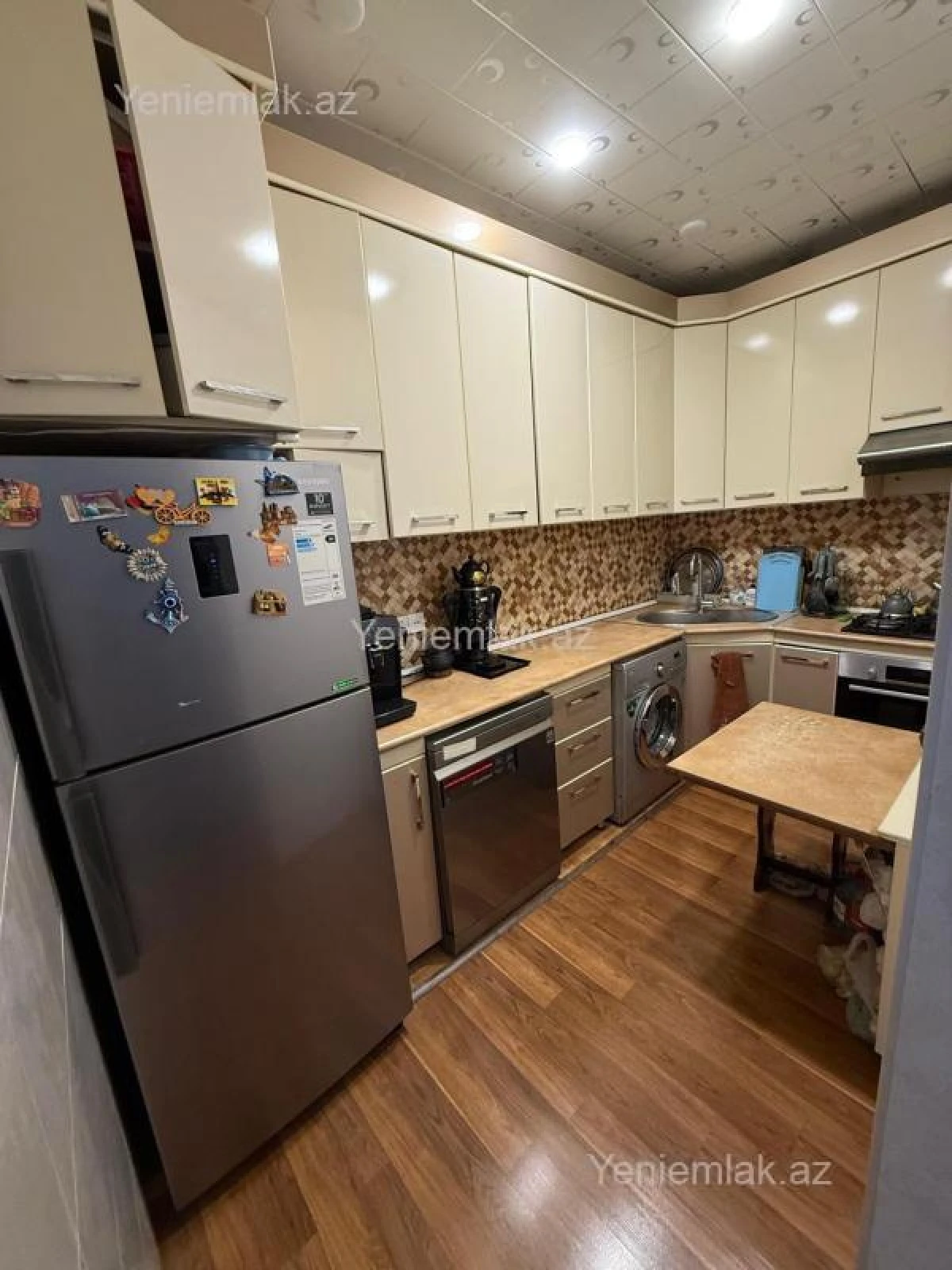 Satılır 2 otaqlı yeni tikili 86 m²