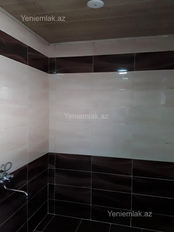 Satılır 4 otaqlı həyət evi 196 m²