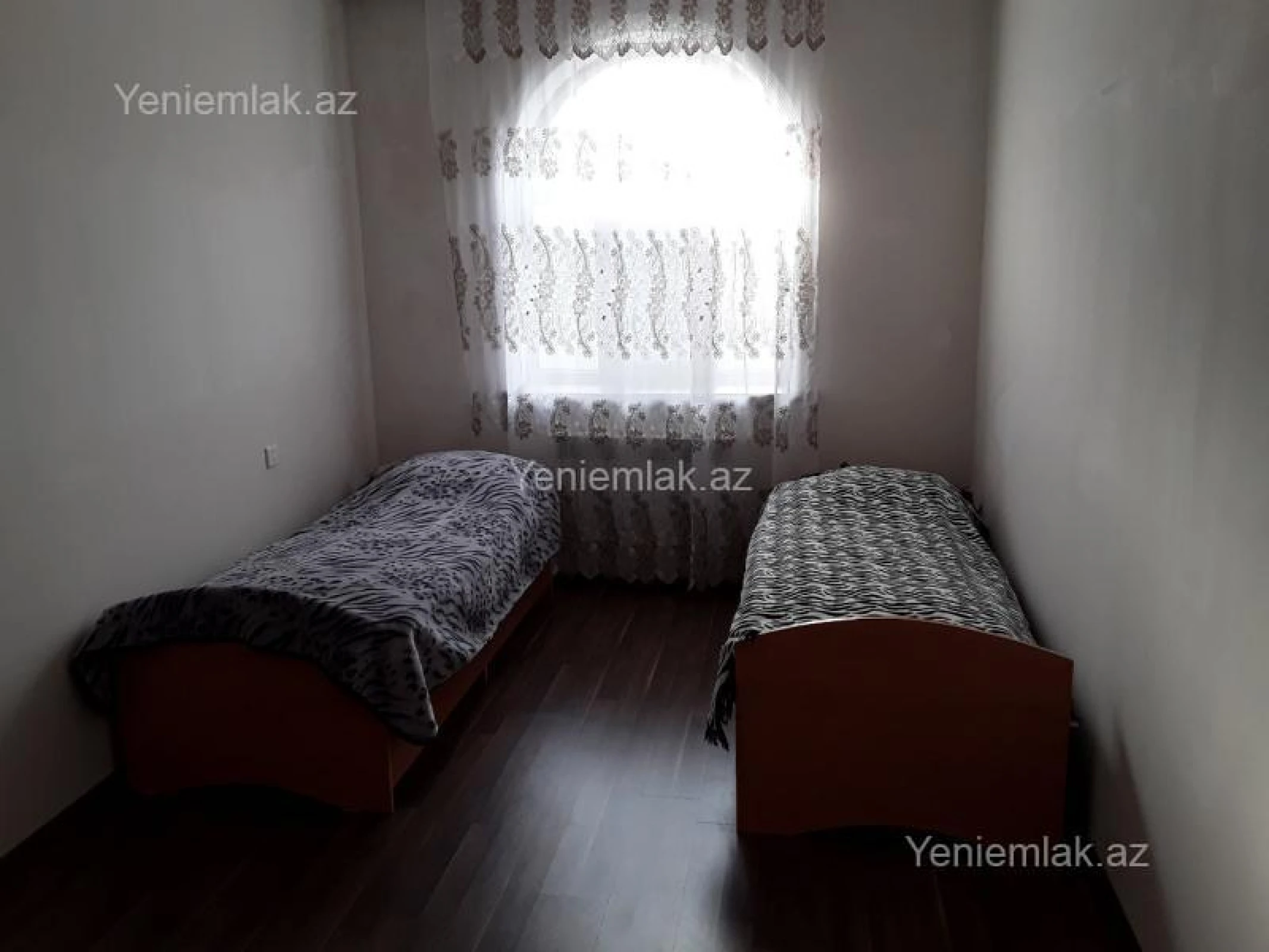 Satılır 4 otaqlı həyət evi 196 m²