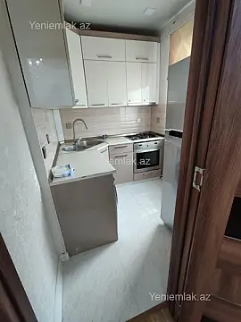 Satılır 2 otaqlı köhnə tikili 50 m²