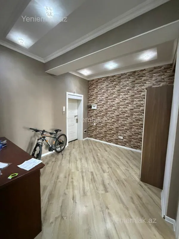 Satılır 3 otaqlı yeni tikili 135 m²