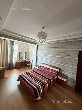 Satılır 3 otaqlı yeni tikili 135 m²