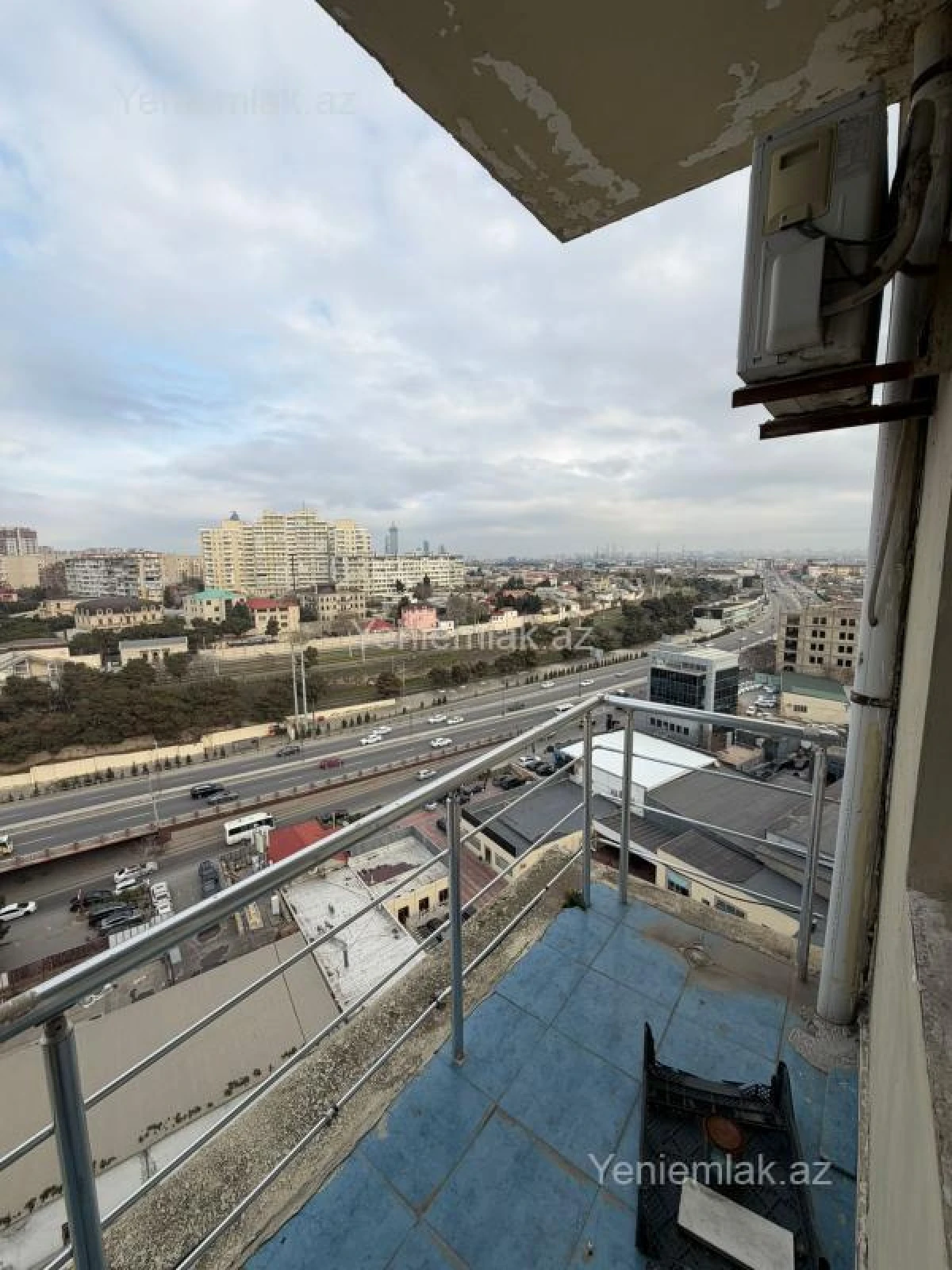 Satılır 3 otaqlı yeni tikili 135 m²