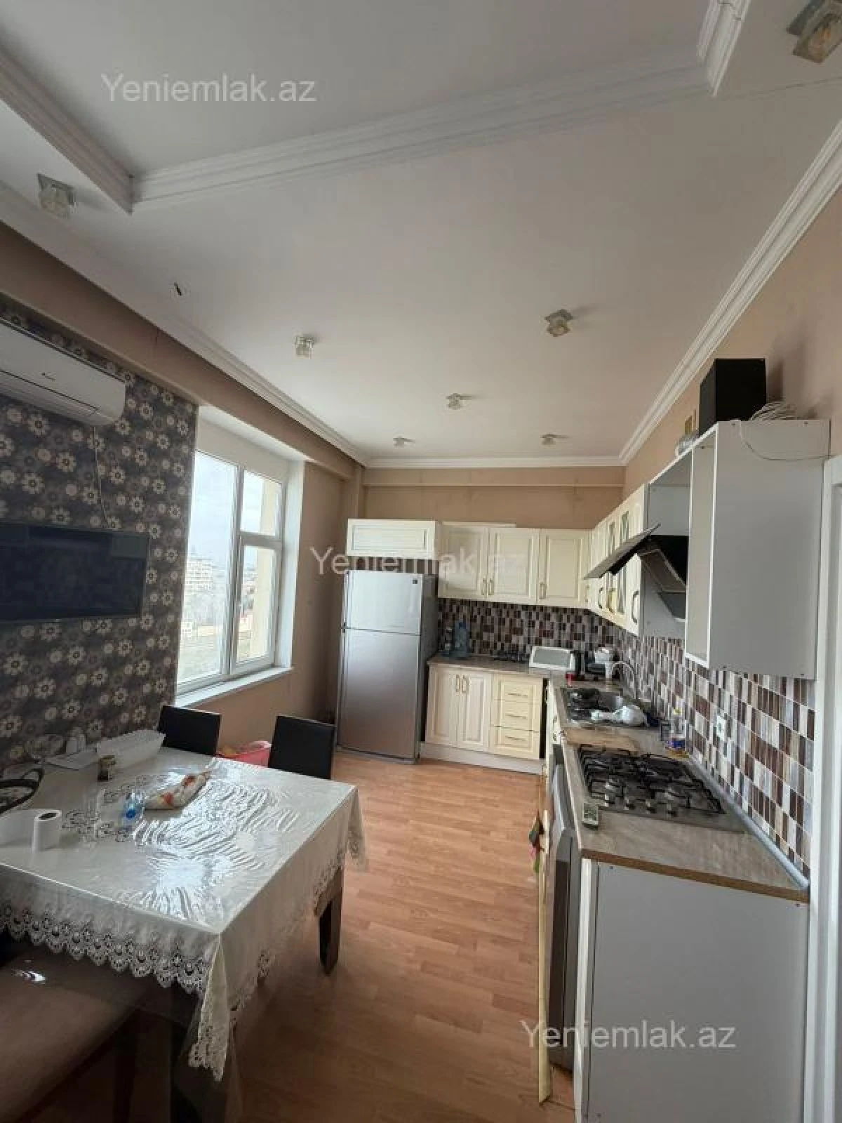Satılır 3 otaqlı yeni tikili 135 m²