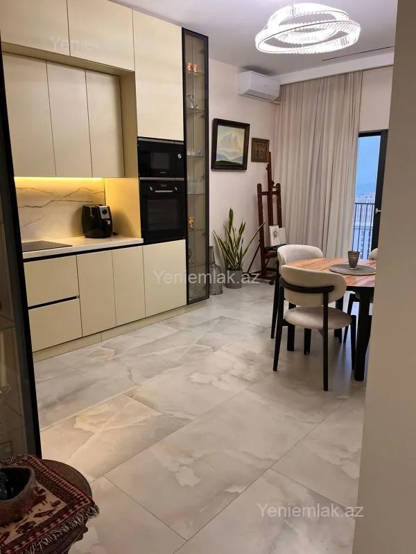 Satılır 3 otaqlı yeni tikili 92 m²