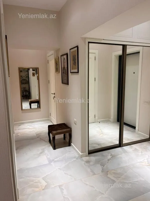 Satılır 3 otaqlı yeni tikili 92 m²