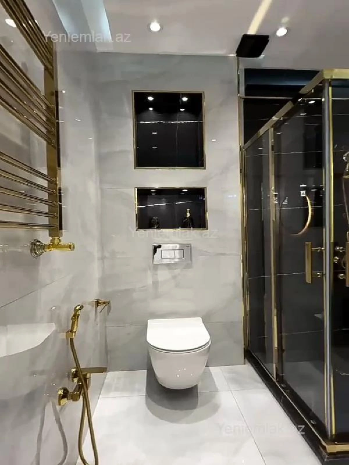 Satılır 3 otaqlı yeni tikili 138 m²