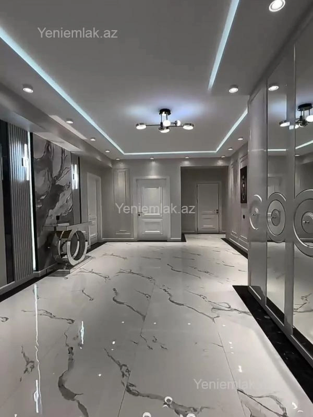Satılır 3 otaqlı yeni tikili 138 m²