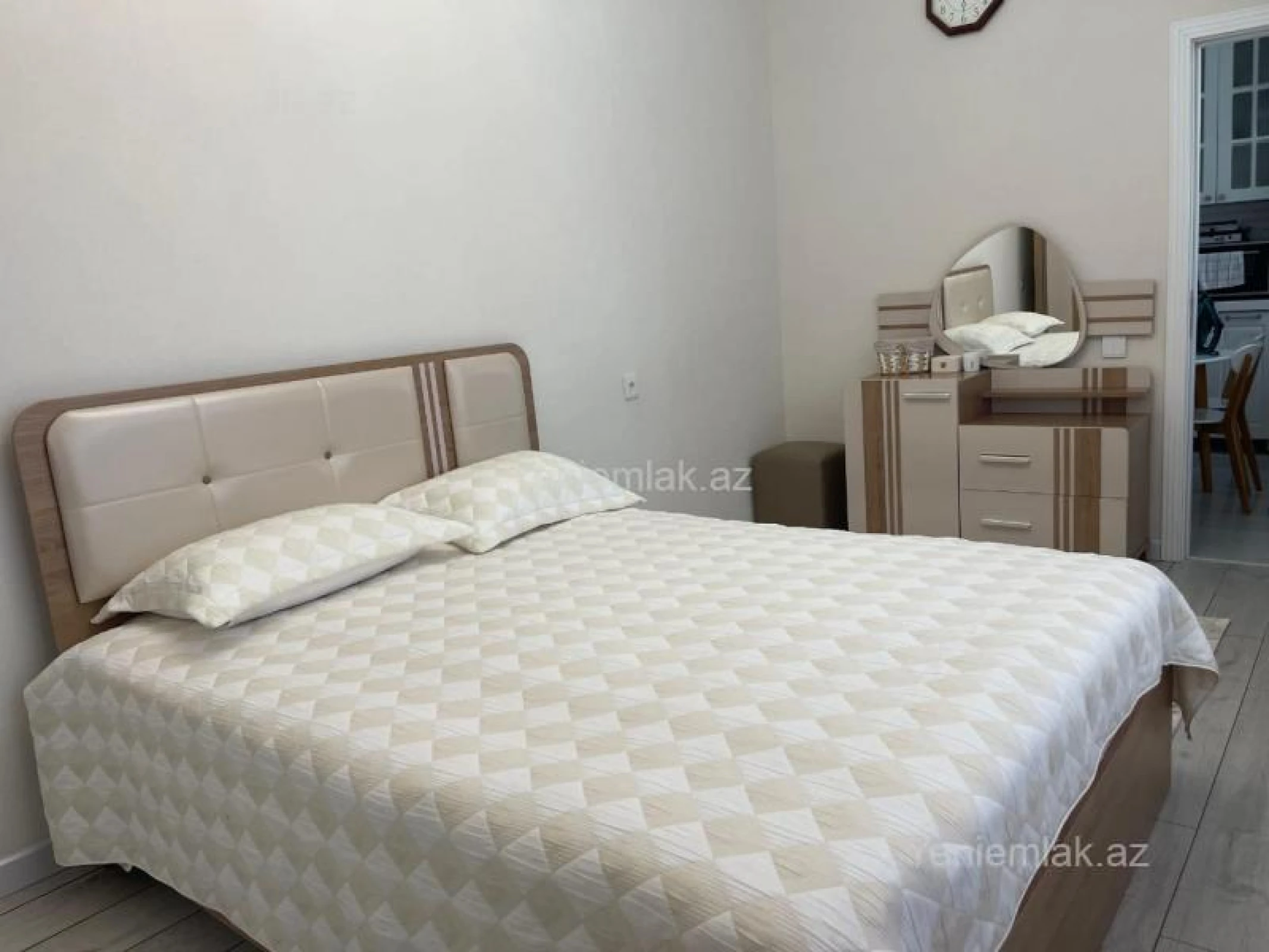 Satılır 3 otaqlı yeni tikili 95 m²