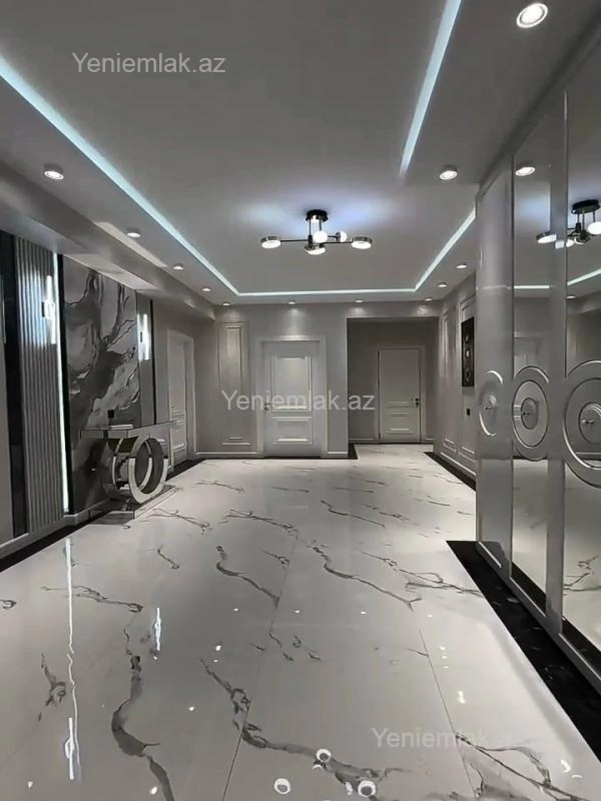 Satılır 3 otaqlı yeni tikili 137 m²