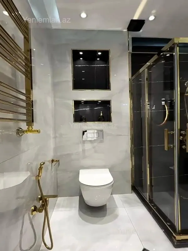 Satılır 3 otaqlı yeni tikili 137 m²