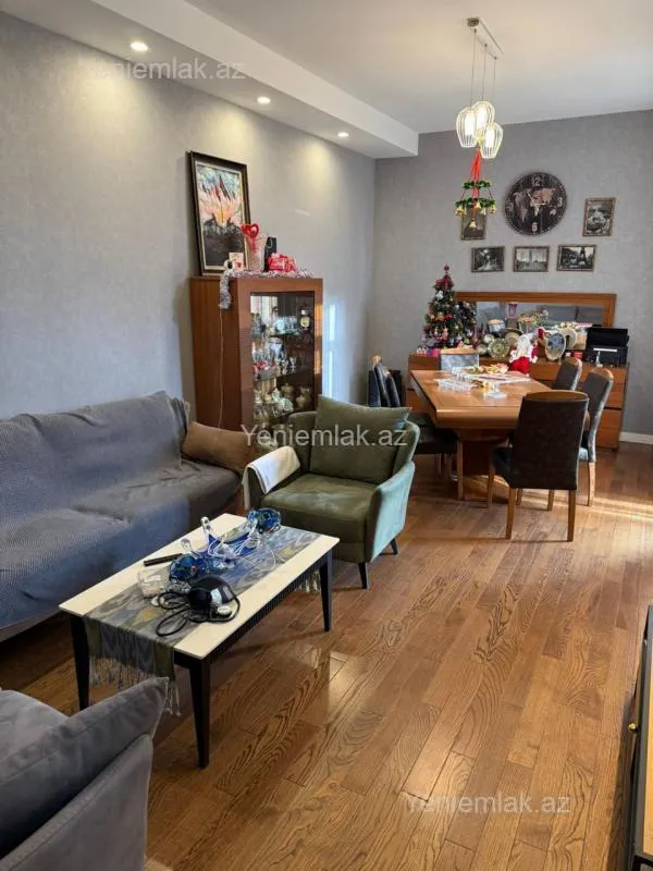 Satılır 3 otaqlı yeni tikili 100 m²