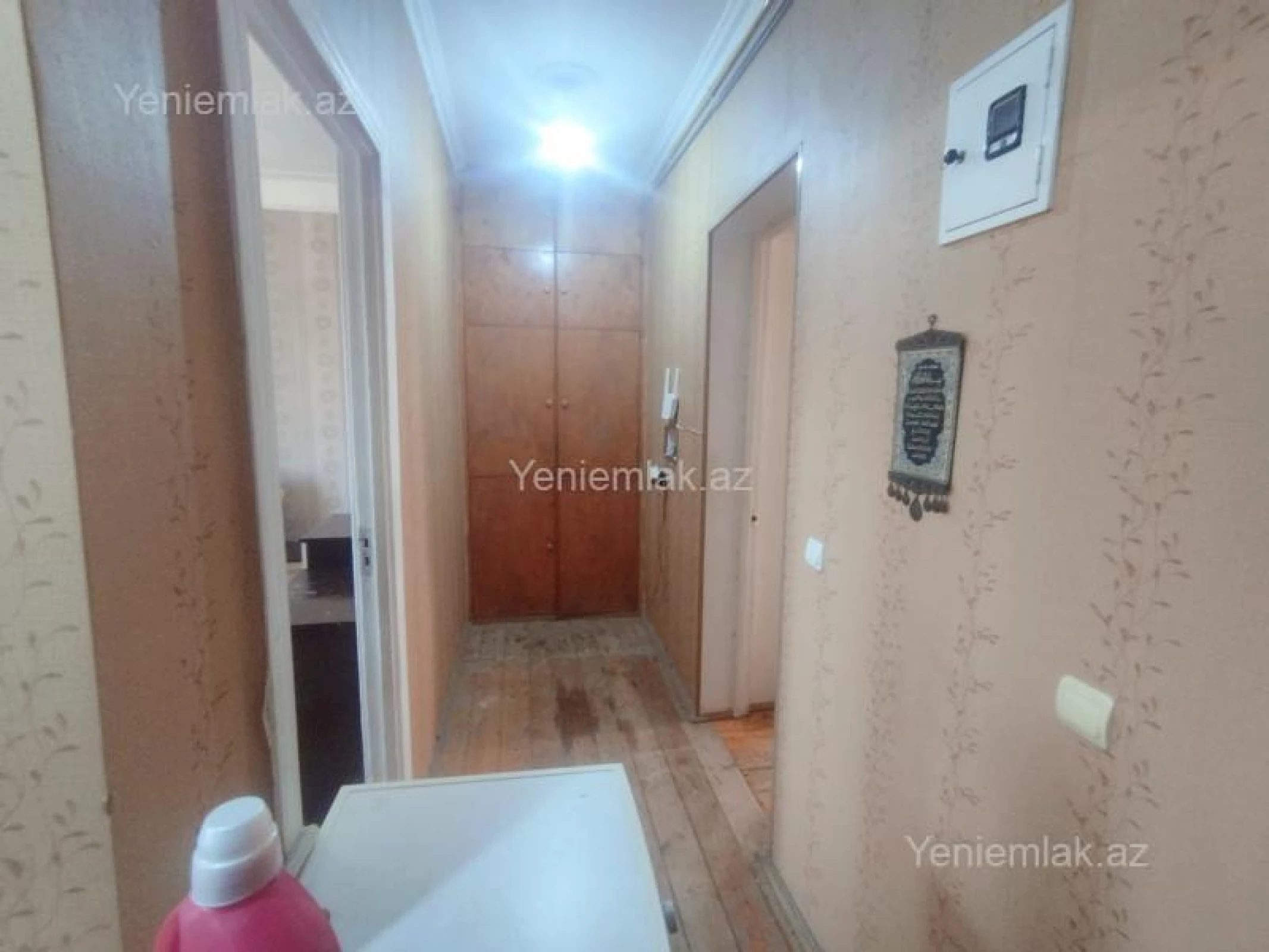 Satılır 2 otaqlı köhnə tikili 65 m²