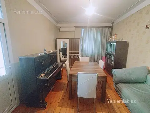 Satılır 2 otaqlı köhnə tikili 65 m² — Bakı, Nizami 2 otaq 65.00 m²
