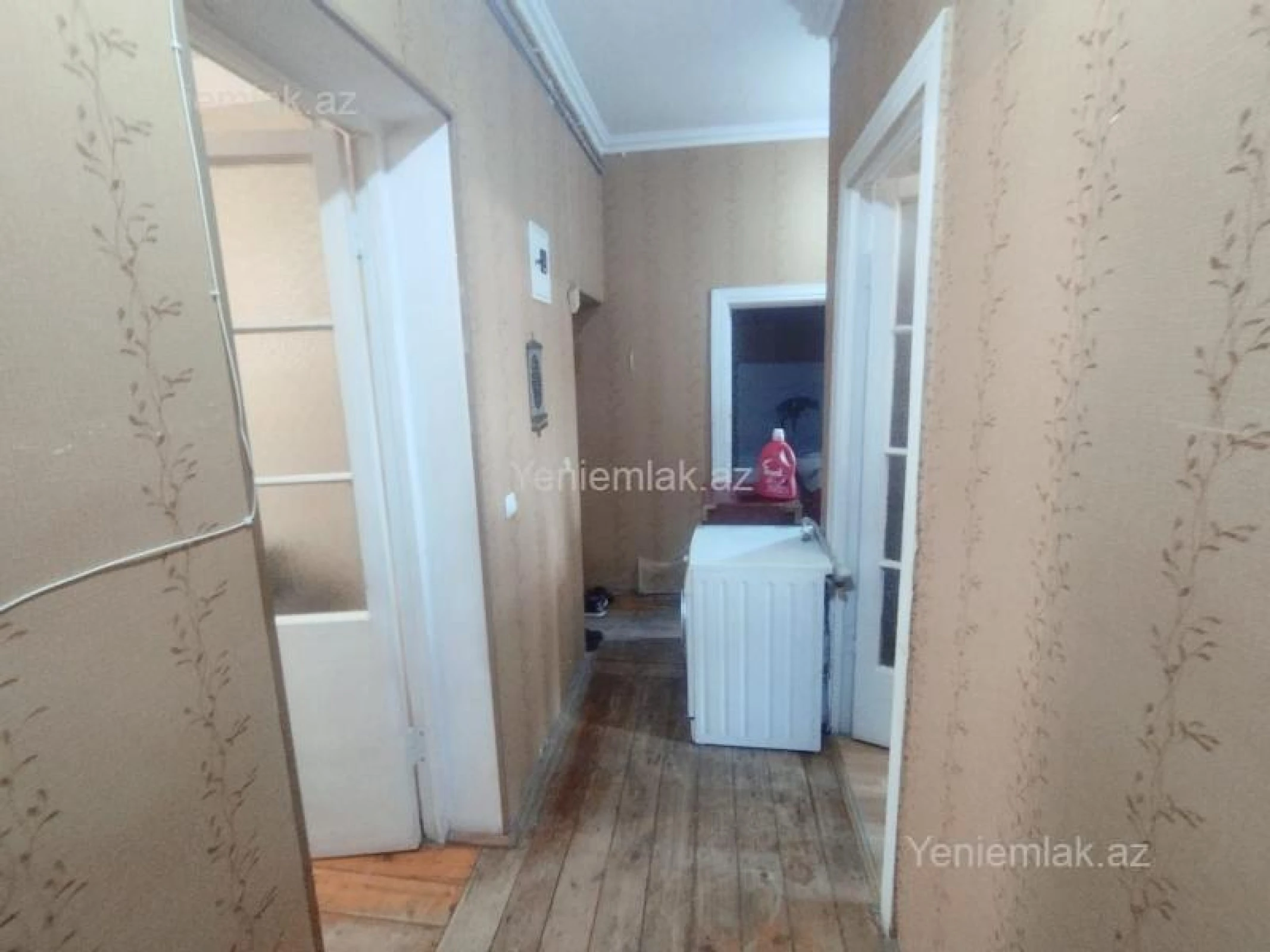 Satılır 2 otaqlı köhnə tikili 65 m²