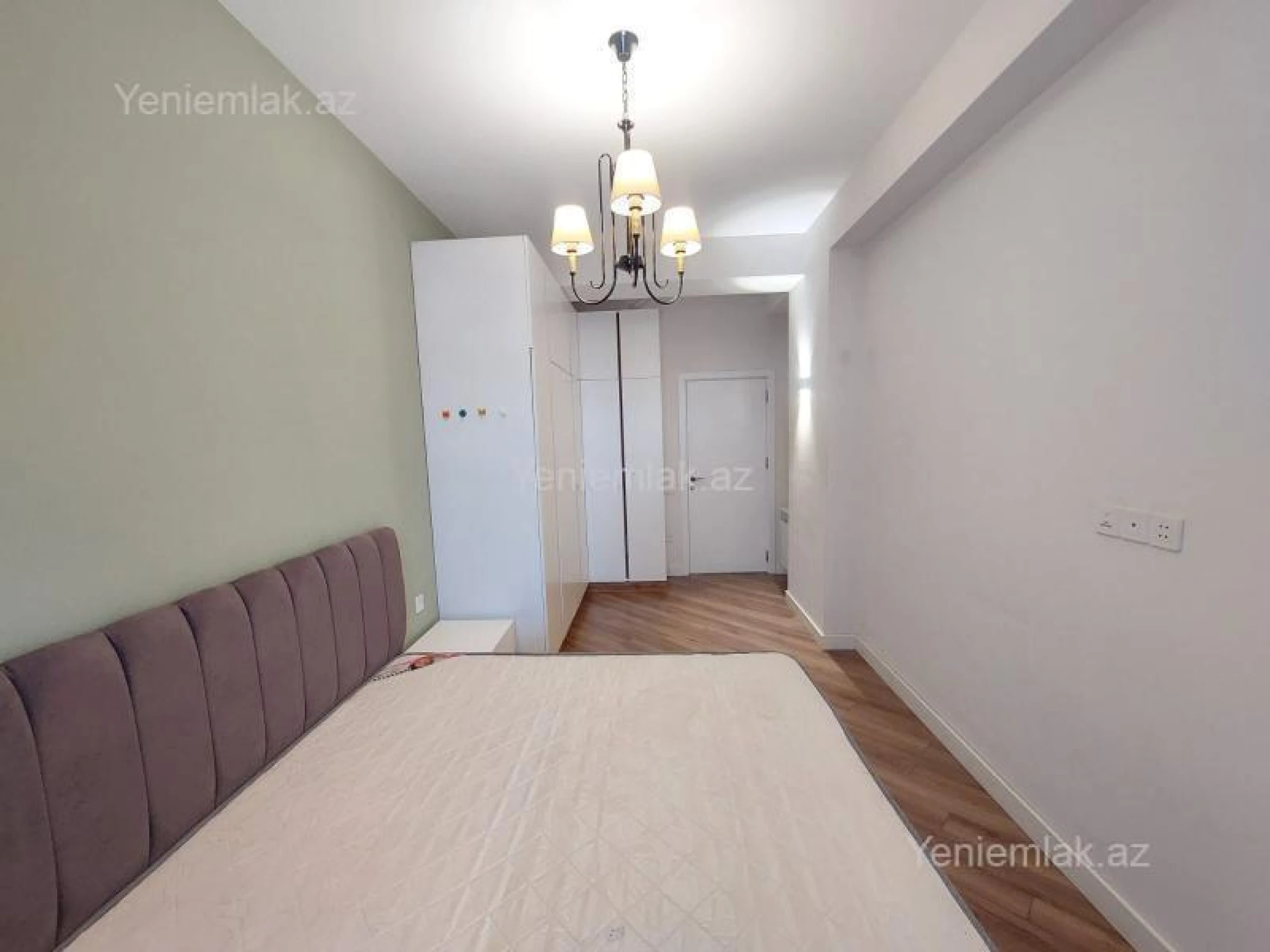 Satılır 3 otaqlı yeni tikili 100 m²