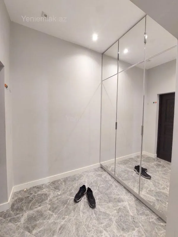 Satılır 3 otaqlı yeni tikili 100 m²