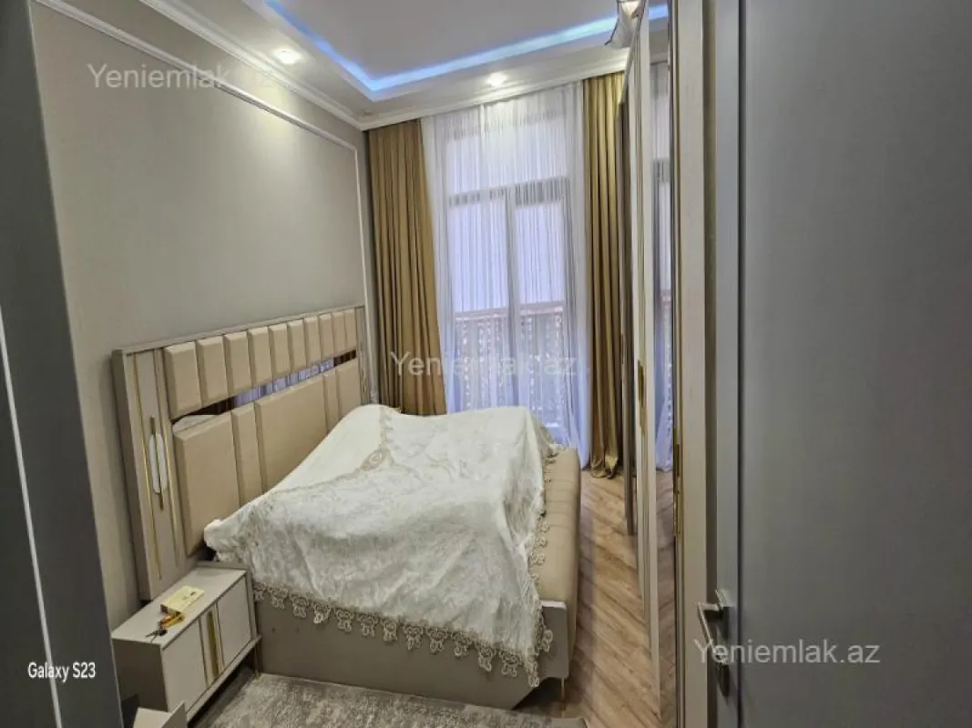Satılır 2 otaqlı yeni tikili 85 m²