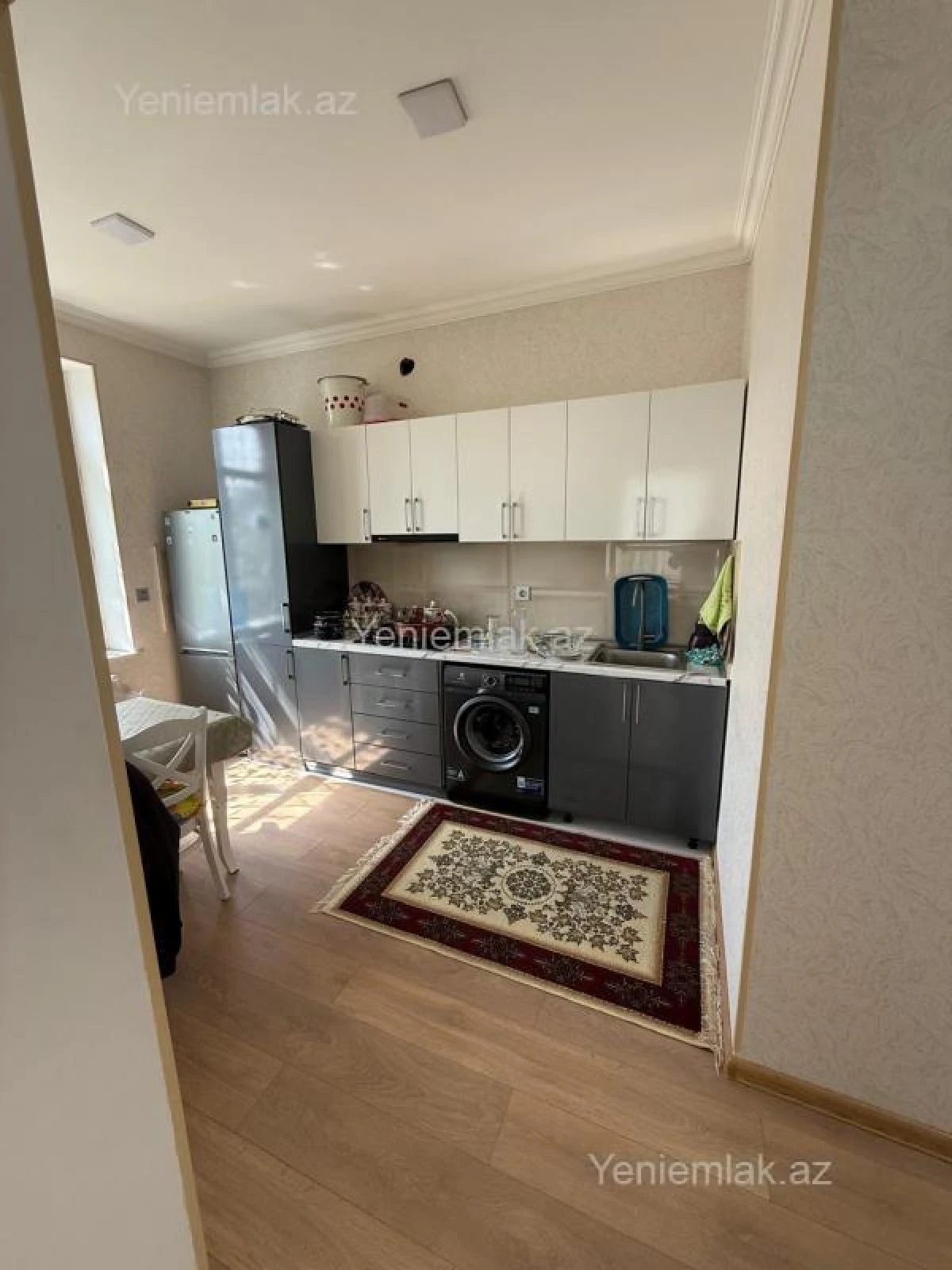 Satılır 2 otaqlı köhnə tikili 60 m²