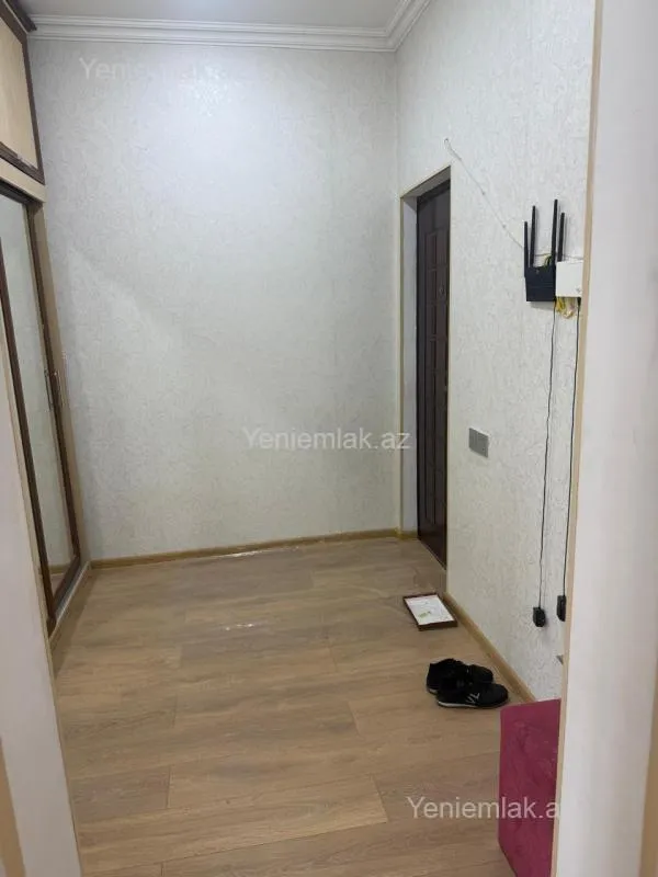Satılır 2 otaqlı köhnə tikili 60 m²