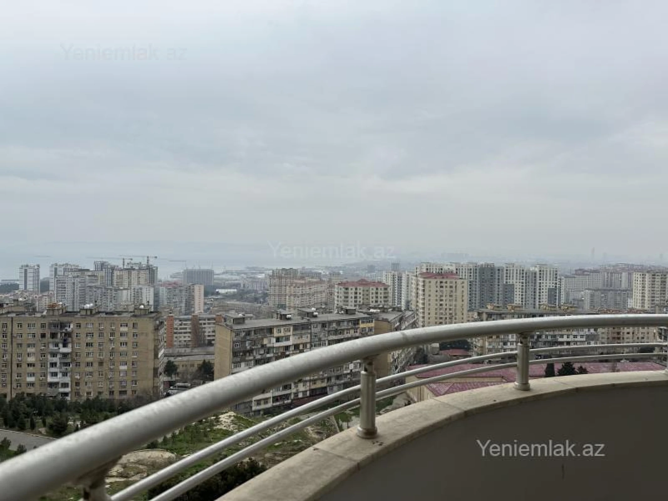 Satılır 3 otaqlı yeni tikili 120 m²