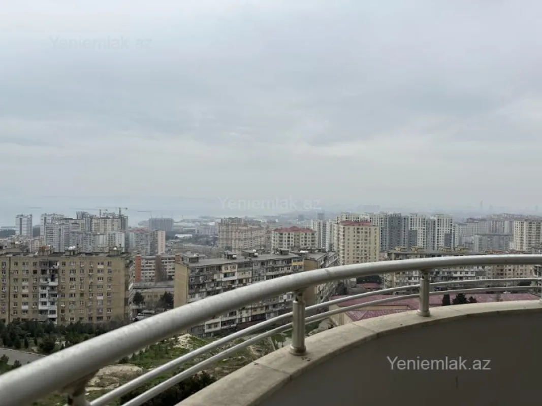 Satılır 3 otaqlı yeni tikili 120 m²