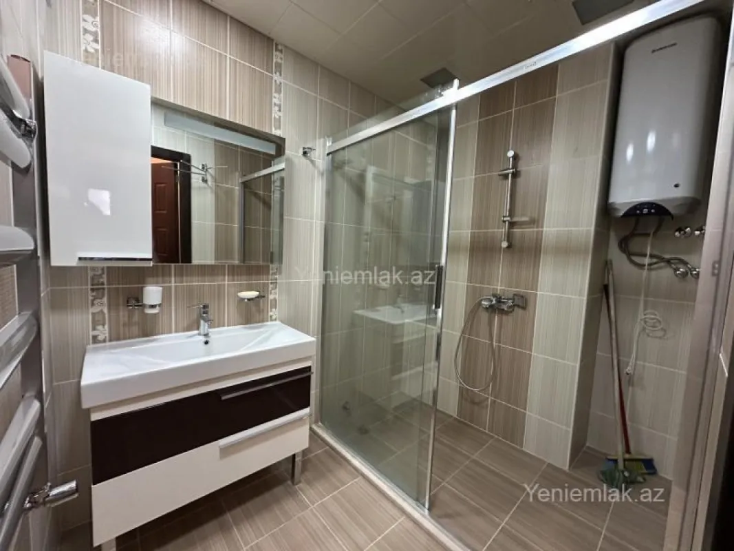 Satılır 3 otaqlı yeni tikili 120 m²