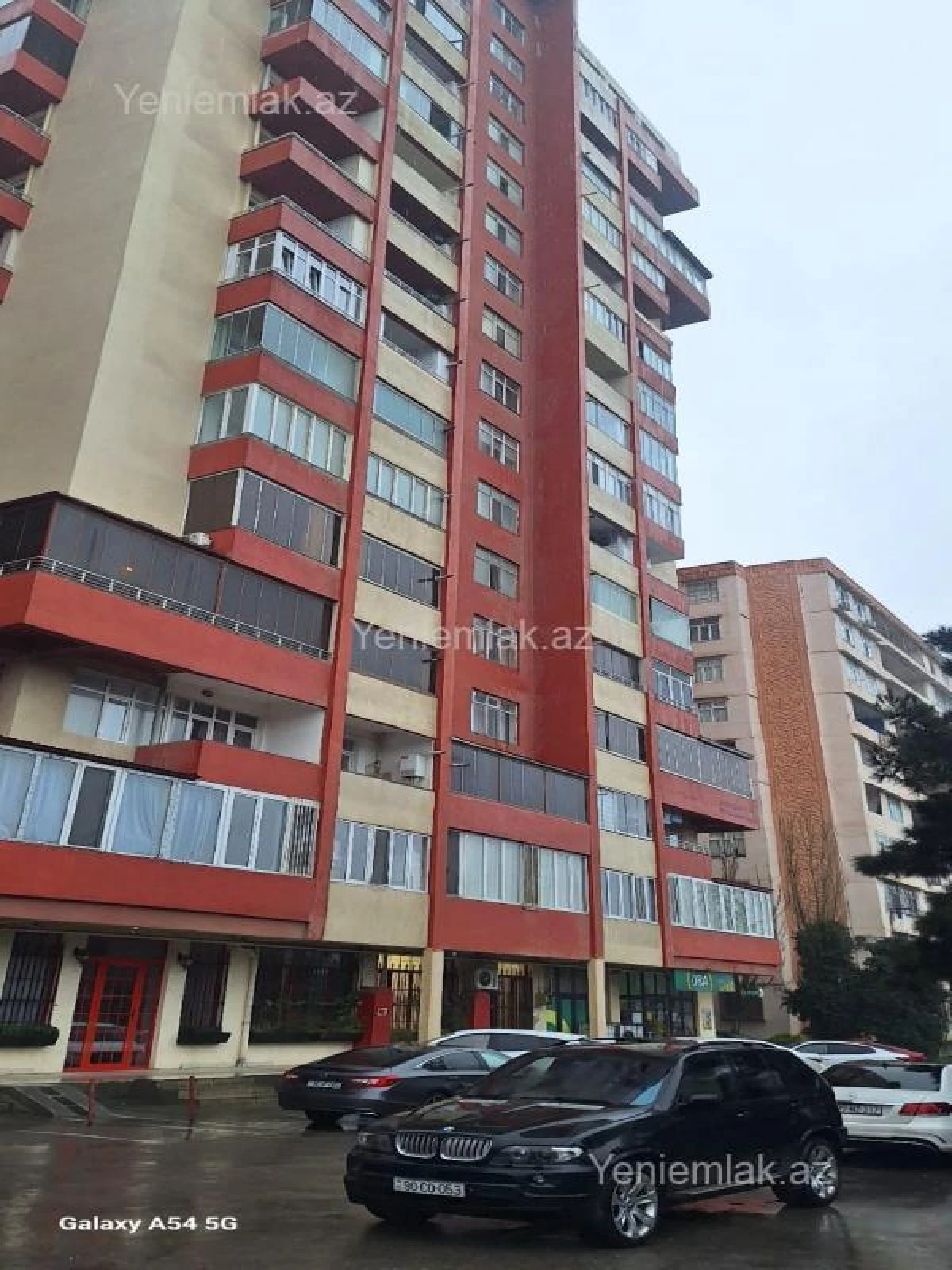 Satılır 3 otaqlı yeni tikili 110 m²