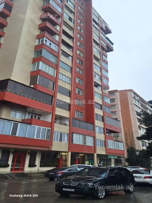Satılır 3 otaqlı yeni tikili 110 m²