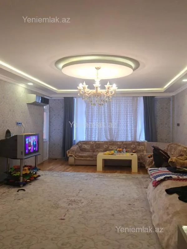 Satılır 3 otaqlı yeni tikili 110 m²